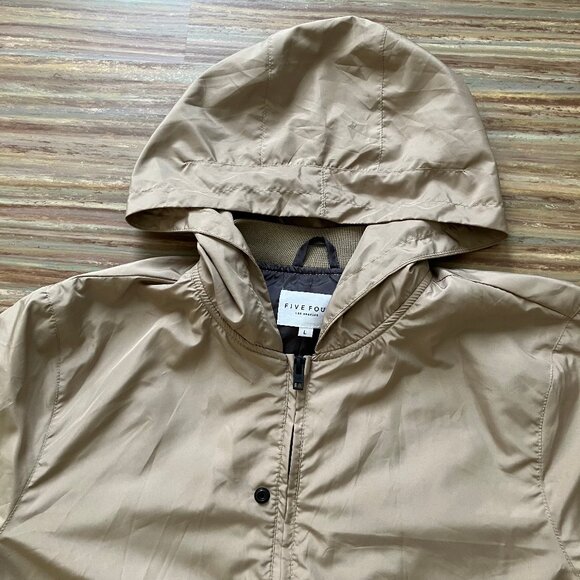 Five Four Men's Windbreaker Hooded Jacket w/ Pockets Lightweight Khaki Beige NWT - Picture 2 of 8